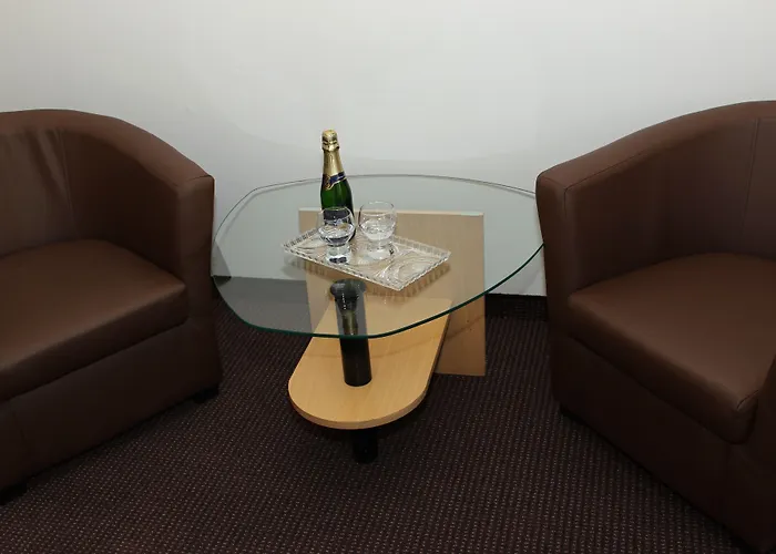 Отель Meran 3*