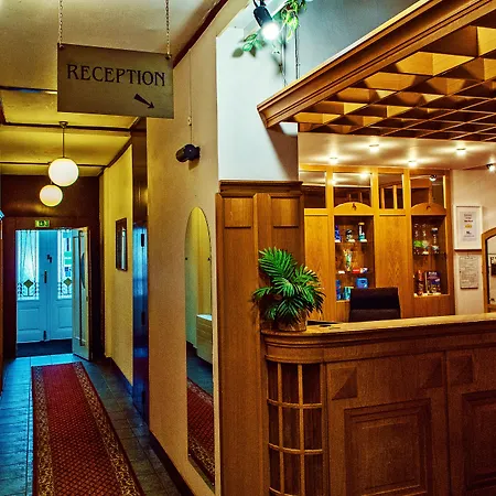 Hotel Meran 3*