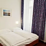 فندق Meran 3*